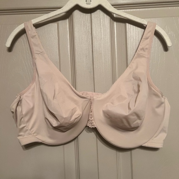 Secret Treasures Other - Women's Tan Underwire Bra